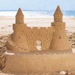 castillos-arena-playa-con-ninos